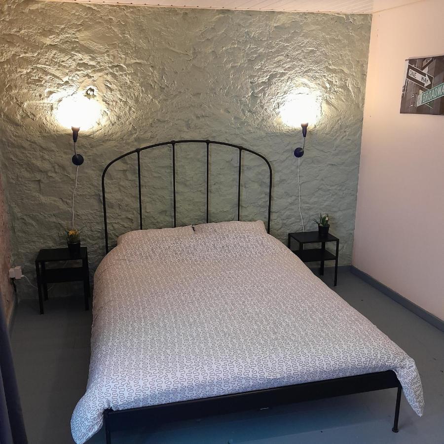 Sur La Bonnefooi Bed & Breakfast Prades-sur-Vernazobre Dış mekan fotoğraf